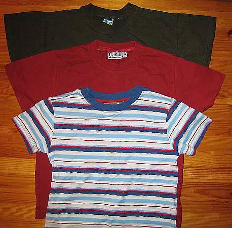 5020 3  t shirts 110-116 lysstriper, 30 kr