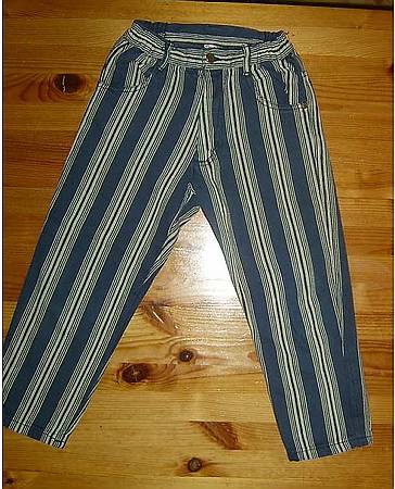 5003 stripete bukse str 110, 20 kr