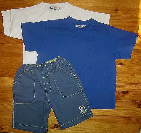 5005 shorts og 2 t shirts 110-116. 35 kr